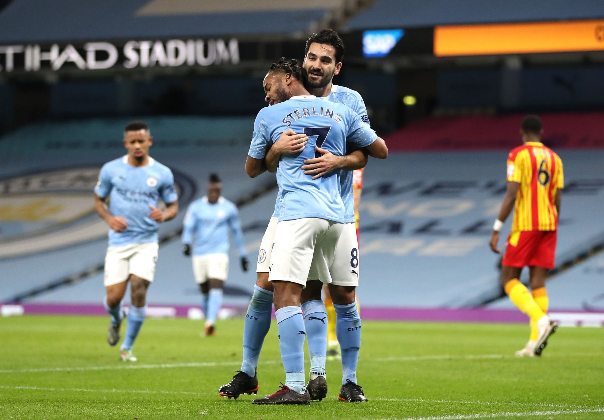 吉鲁再入球 吉鲁再入球