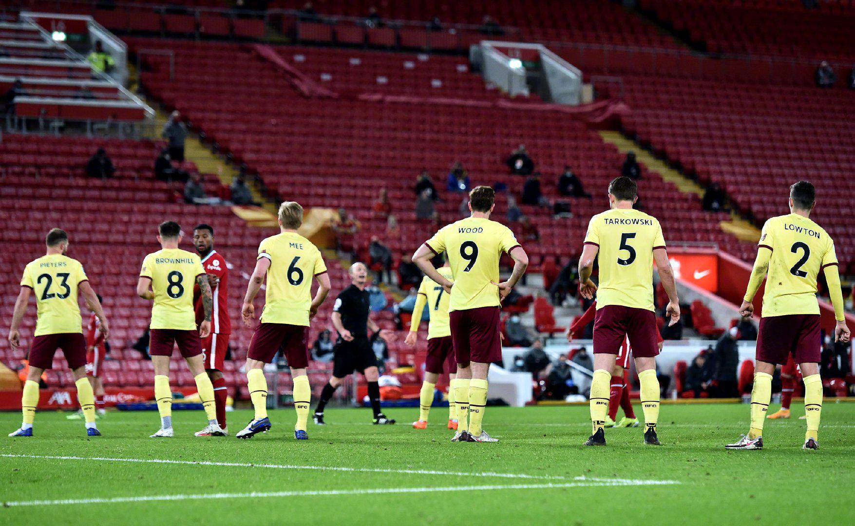 而相对的 而相对的